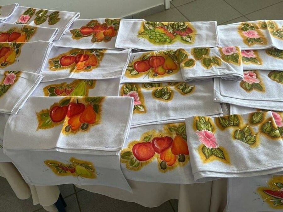 Imagem Encerramento da Primeira Turma do Projeto Cores da Vida  Oficina de Pintura e ExpressãoA Pref 5